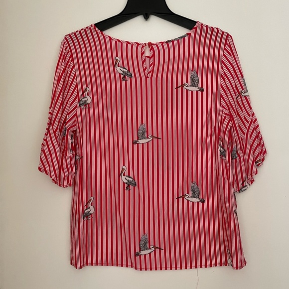 Pelican top shirt with red and white stripes size medium - Picture 3 of 4